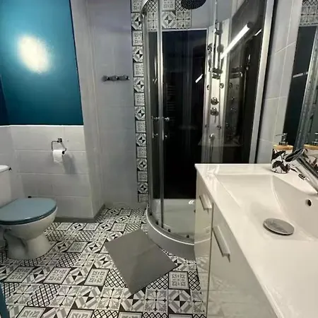 La Guinguette Bleue Сasa de vacaciones Saint-Genès-Champanelle