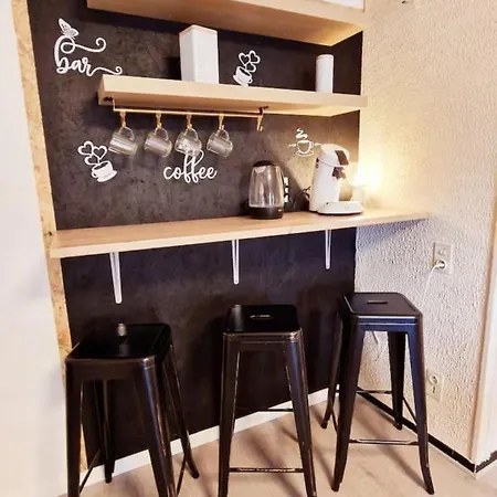 Сasa de vacaciones La Guinguette Bleue Saint-Genès-Champanelle